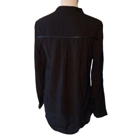 Max Studio Women’s Long Sleeve Button Down size S - Picture 4 of 4